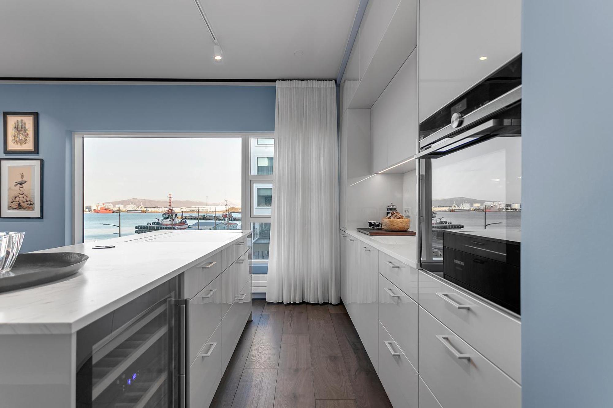 Sunny Central Reykjavik Apartment - Harbour View Екстериор снимка